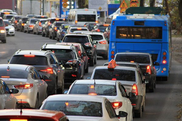 Air pollution, Cars stuck in traffic | SleepTest.co.uk